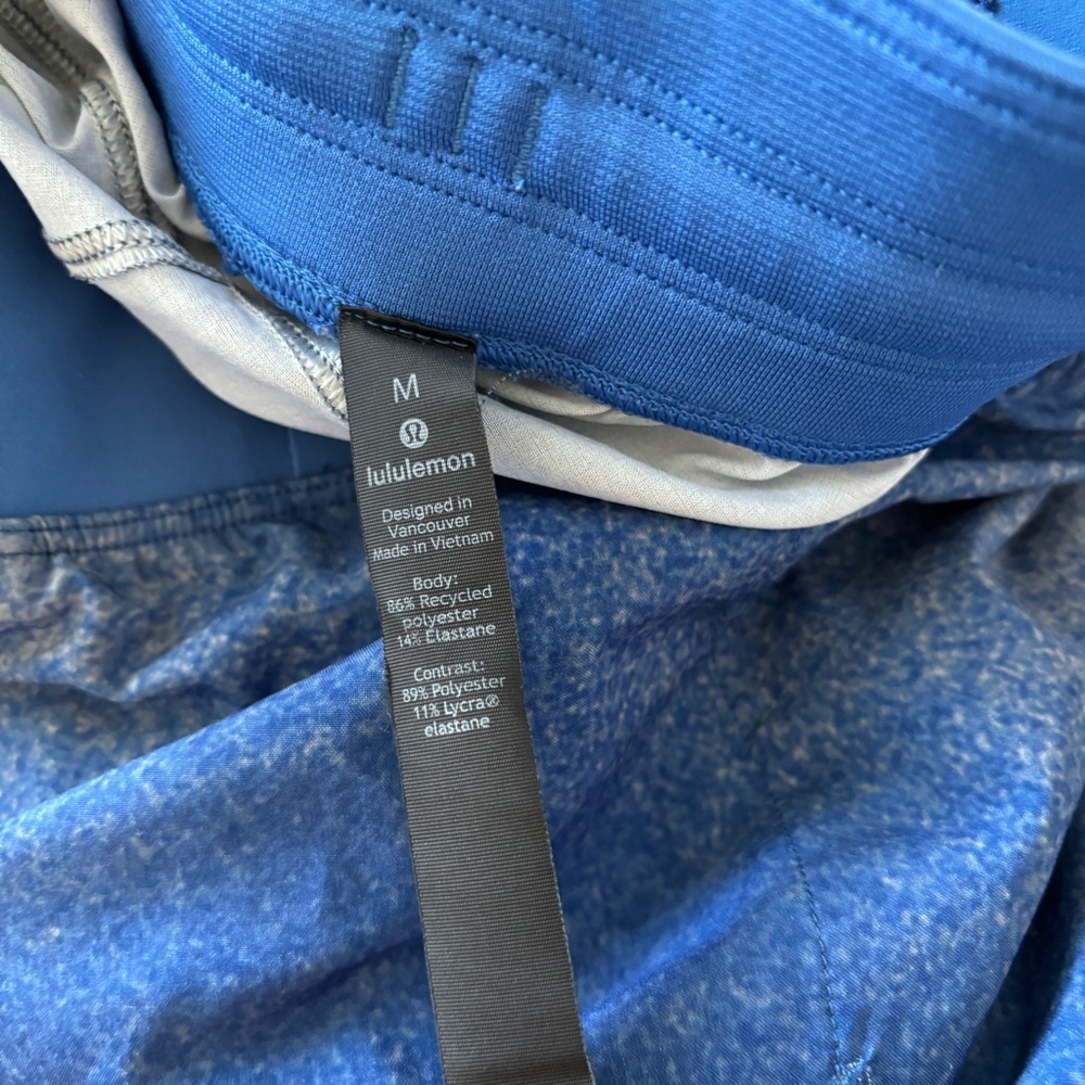 Lululemon T.H.E. Short Linerless 9" Updated men’s blue athletic pull on medium - Picture 8 of 10